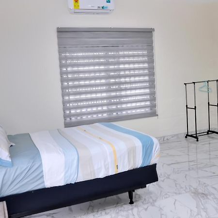 فندق Queens Place أكرا المظهر الخارجي الصورة